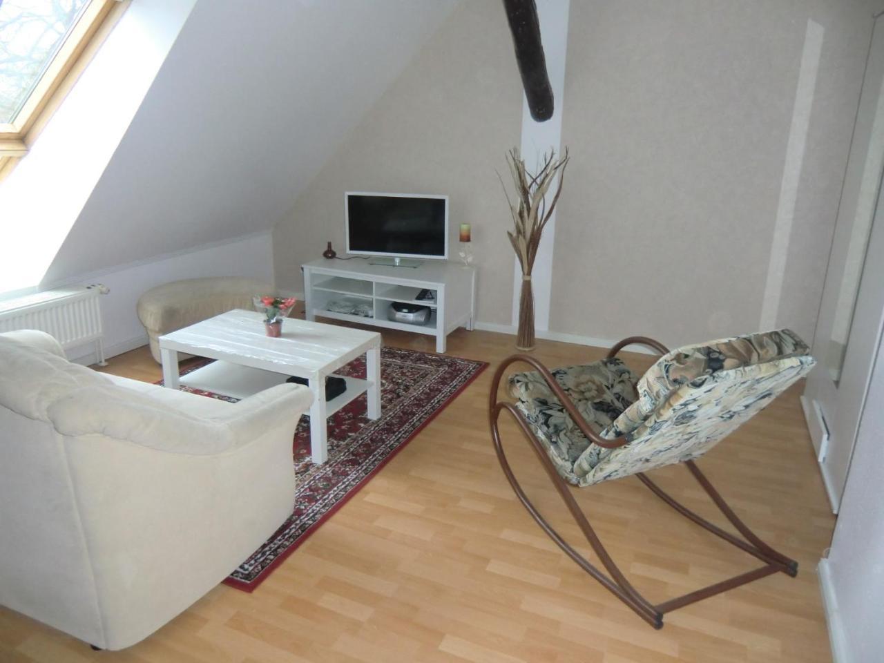 Ferienwohnung Rosenflair Schönebeck Zimmer foto